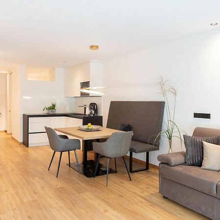 Nice Living Neue- Moderne Apartments Im Herzen Von Brixen - Kostenlose Brixencard - Ideal Fuer Familien, Paare, Geschaeftsreisende Und Allen Urlaubs Hungrigen Bagian luar foto