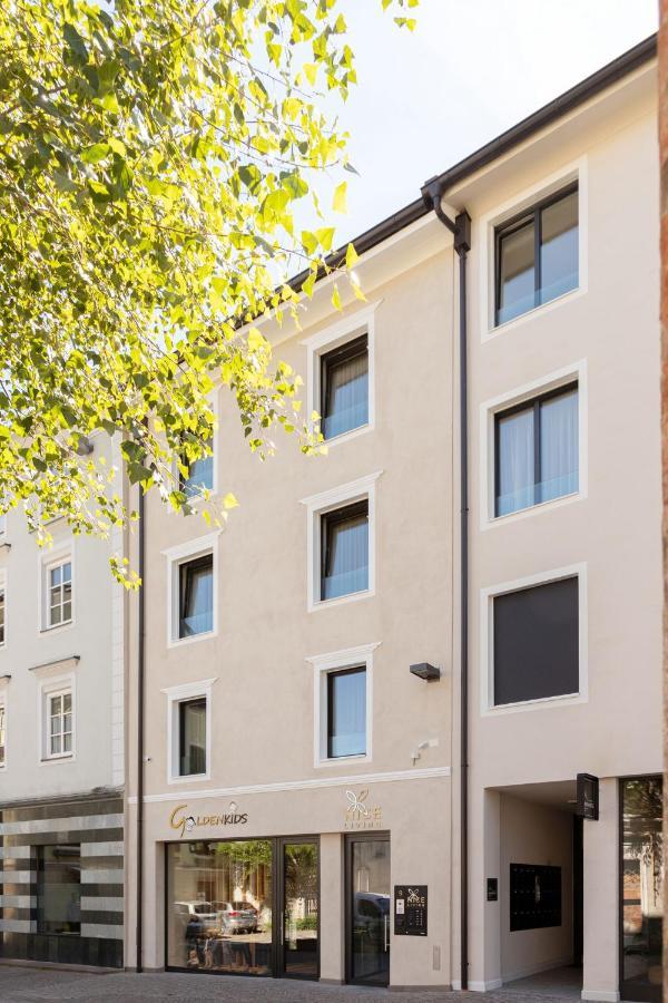 Nice Living Neue- Moderne Apartments Im Herzen Von Brixen - Kostenlose Brixencard - Ideal Fuer Familien, Paare, Geschaeftsreisende Und Allen Urlaubs Hungrigen Bagian luar foto