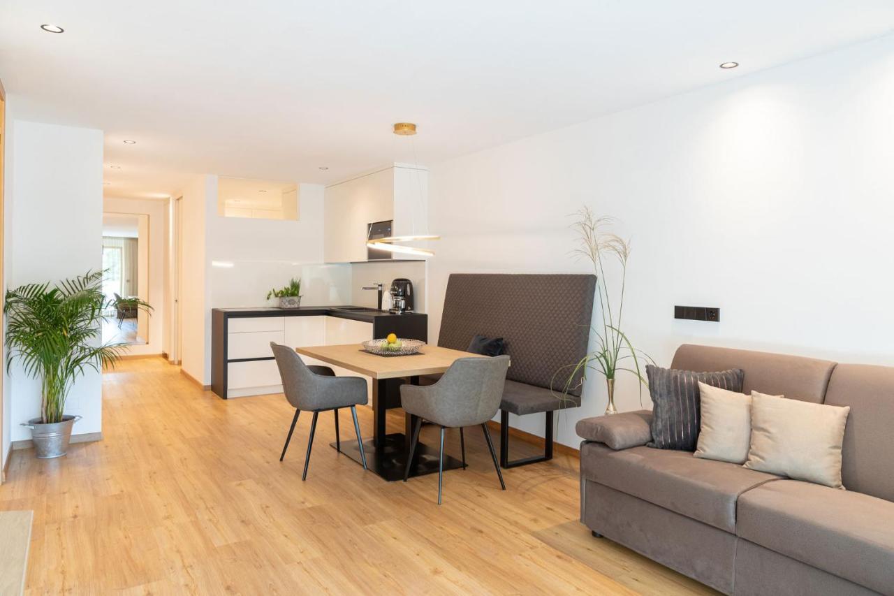 Nice Living Neue- Moderne Apartments Im Herzen Von Brixen - Kostenlose Brixencard - Ideal Fuer Familien, Paare, Geschaeftsreisende Und Allen Urlaubs Hungrigen Bagian luar foto