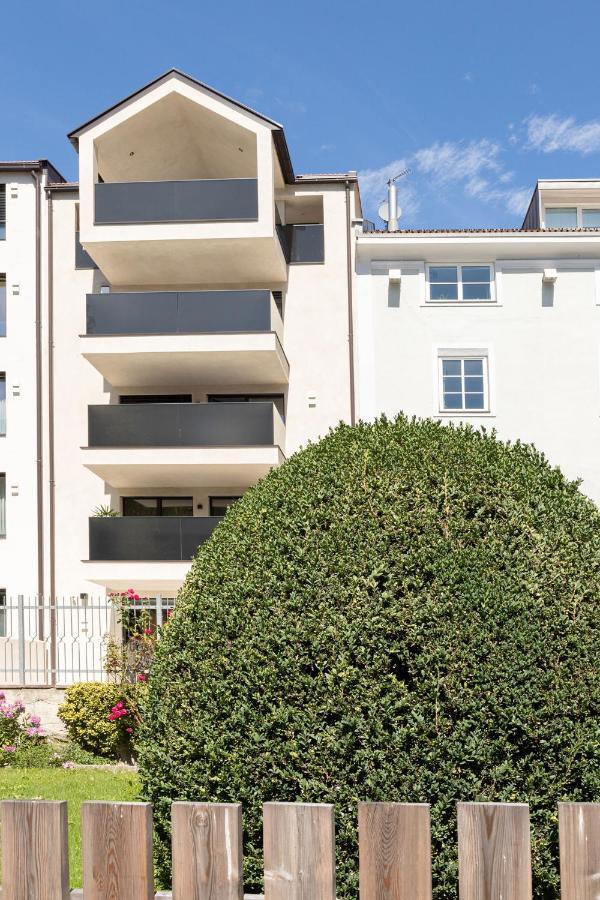 Nice Living Neue- Moderne Apartments Im Herzen Von Brixen - Kostenlose Brixencard - Ideal Fuer Familien, Paare, Geschaeftsreisende Und Allen Urlaubs Hungrigen Bagian luar foto